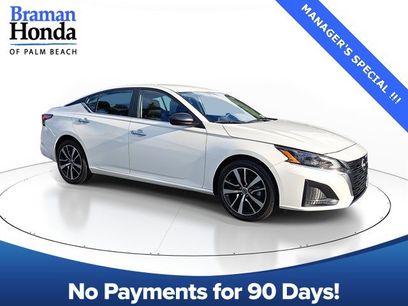 Used 2025 Nissan Altima 2.5 SV