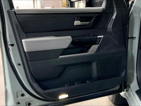 Used 2025 Toyota Tundra Limited image 21