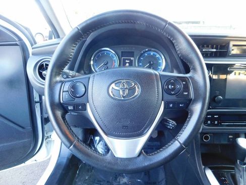 Used 2017 Toyota Corolla SE image 8