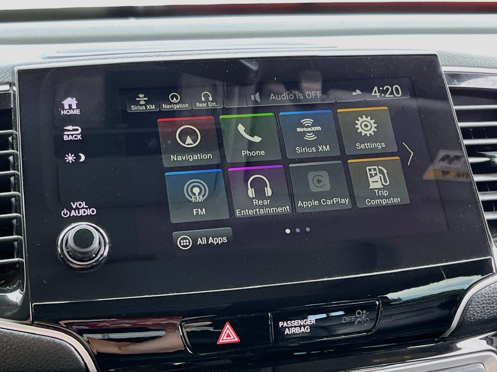 Used 2020 Honda Pilot Touring image 15