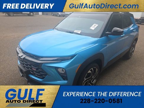 Used 2025 Chevrolet TrailBlazer RS w/ Driver Confidence Package FWD image 3