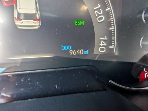 Used 2025 Toyota RAV4 XLE Premium FWD image 18