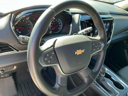 Used 2023 Chevrolet Traverse LT AWD/4WD image 25