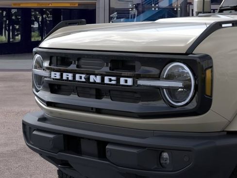 New 2026 Ford Bronco Outer Banks AWD/4WD image 19