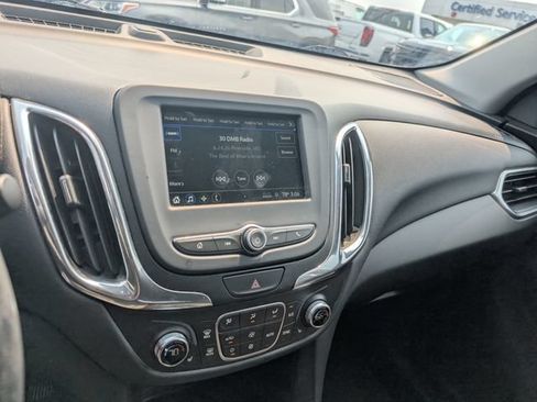Used 2019 Chevrolet Equinox LT FWD image 19