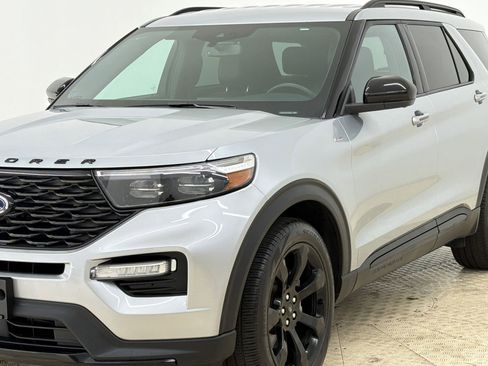 Used 2023 Ford Explorer ST-Line w/ Class IV Trailer Tow Package RWD image 18