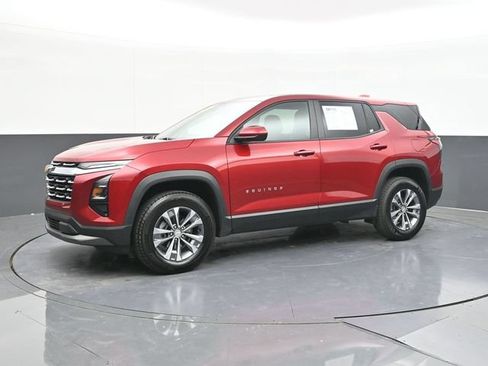 Used 2026 Chevrolet Equinox LT w/ Convenience Package II AWD/4WD image 7