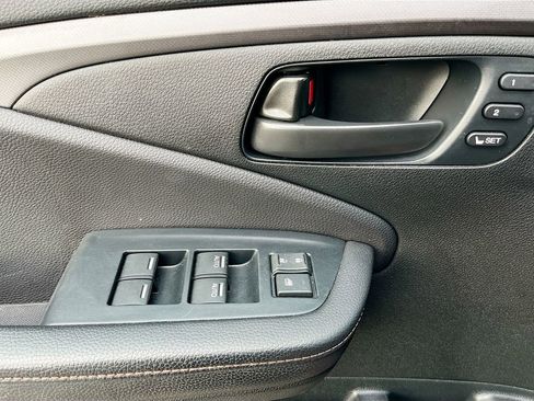 Used 2023 Honda Passport TrailSport image 18