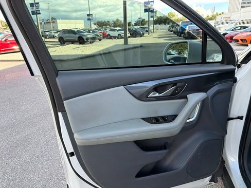 Used 2020 Chevrolet Blazer LT w/ LPO, Sport Package FWD image 15