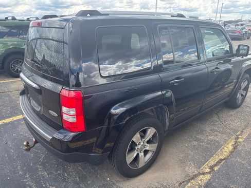 Used 2017 Jeep Patriot High Altitude AWD/4WD image 13