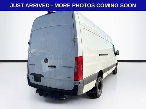 Used 2024 Mercedes-Benz Sprinter 3500 image 7