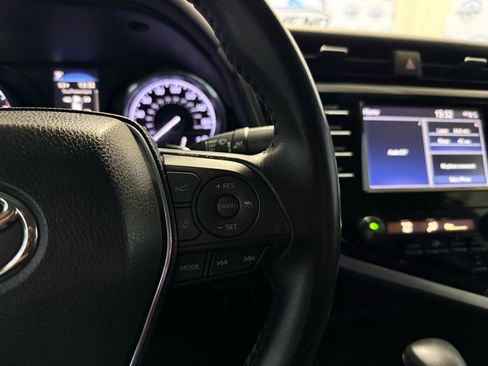 Used 2019 Toyota Camry SE image 29