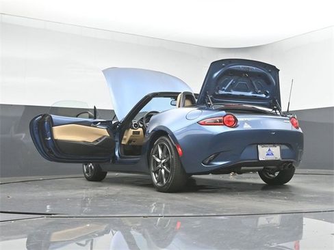 Used 2019 MAZDA MX-5 Miata Grand Touring image 47