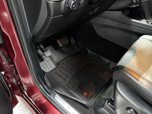 Used 2022 Dodge Durango R/T w/ Blacktop Package RWD image 10