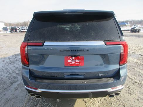 New 2026 GMC Yukon Denali w/ Denali Reserve Package image 5