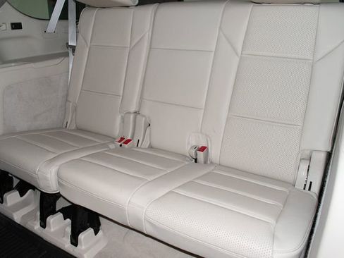 Used 2025 Cadillac Escalade ESV Sport Platinum w/ LPO, Floor Liner Package AWD/4WD image 20