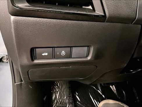 New 2026 Nissan Sentra SV w/ SV Convenience Package FWD image 29
