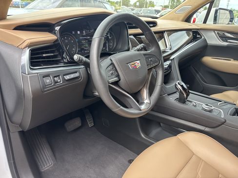 Used 2024 Cadillac XT6 Premium Luxury w/ Platinum Package image 25