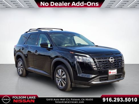 Certified 2026 Nissan Pathfinder SL AWD/4WD image 1