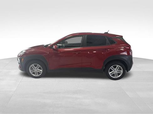 Used 2021 Hyundai Kona SE AWD/4WD image 2