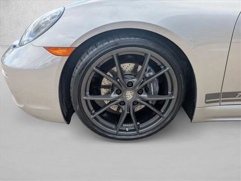 Used 2022 Porsche 718 Boxster image 21