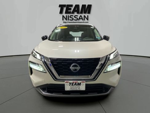 Used 2023 Nissan Rogue SL w/ SL Premium Package image 2