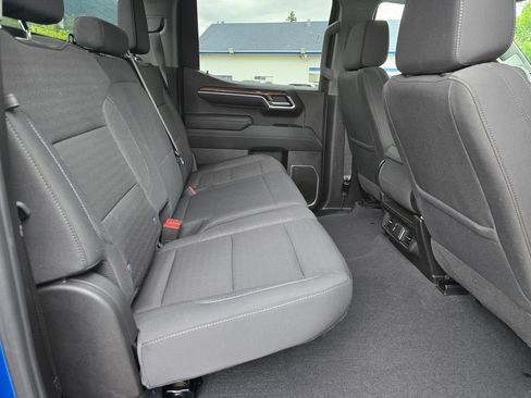 Used 2023 Chevrolet Silverado 1500 RST w/ Z71 Off-Road Package AWD/4WD image 17