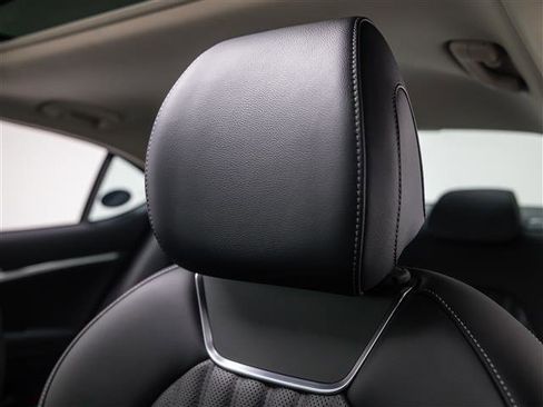 New 2026 Genesis G70 2.5T Prestige image 19