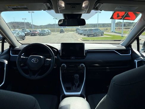 Certified 2025 Toyota RAV4 XLE AWD/4WD image 17