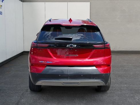 Used 2023 Chevrolet Bolt EUV Premier w/ Super Cruise Package FWD image 4