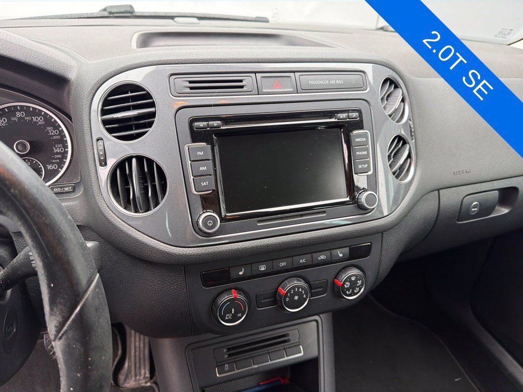 Used 2014 Volkswagen Tiguan SE AWD/4WD image 9