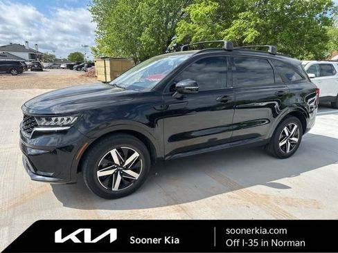 Used 2022 Kia Sorento EX image 1