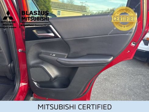 Used 2023 Mitsubishi Outlander 4WD Plug-In Hybrid image 34