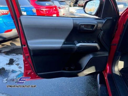 Used 2021 Toyota Tacoma SR5 image 35