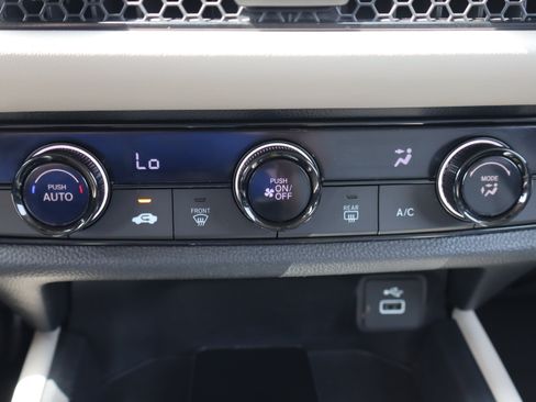 Used 2024 Honda HR-V LX image 20