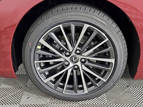 New 2025 Lexus ES 350 w/ Premium Package image 8