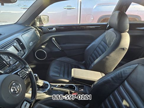 Used 2014 Volkswagen Beetle R-Line image 2