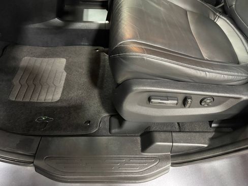 Used 2023 Honda Odyssey Touring image 18