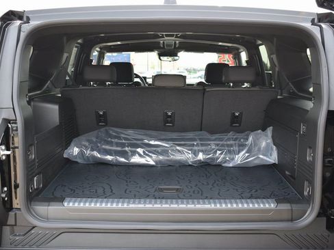 New 2025 GMC Hummer EV 2X image 9