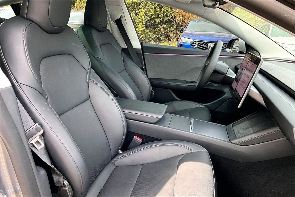Used 2026 Tesla Model 3 RWD image 9