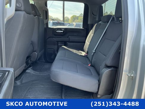 Used 2021 Chevrolet Silverado 2500 Custom w/ Custom Value Package image 14