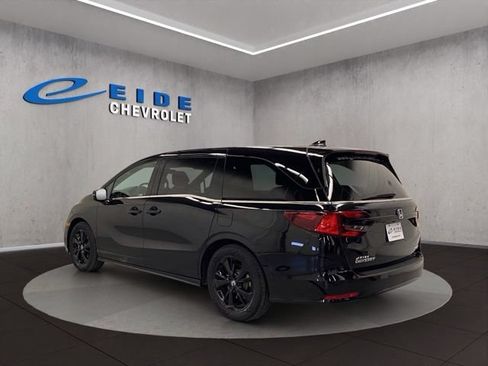 Used 2024 Honda Odyssey Sport image 13