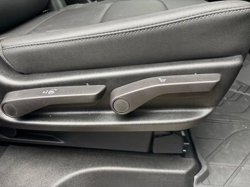 New 2026 Chevrolet Tahoe LT w/ Comfort Package RWD image 17