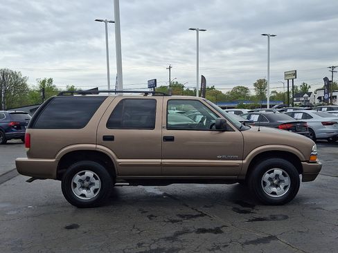 Used 2003 Chevrolet Blazer LS w/ Preferred Equipment Group AWD/4WD image 7