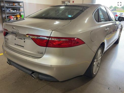 Used 2016 Jaguar XF Premium AWD/4WD image 2