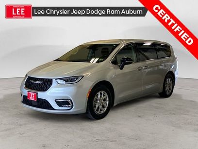 Certified 2024 Chrysler Pacifica Touring-L