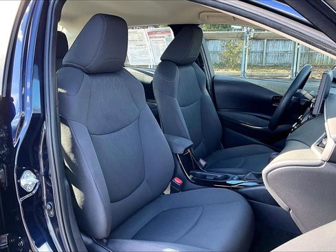 Used 2022 Toyota Corolla LE w/ LE Convenience Package image 7