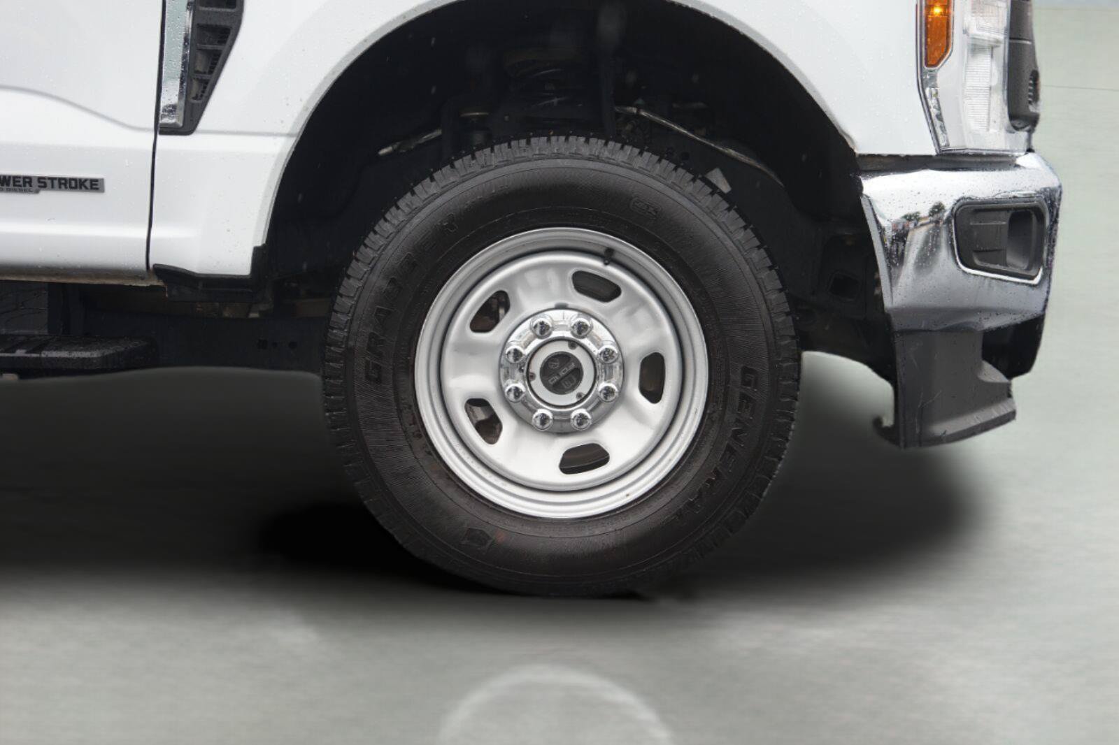 Used 2024 Ford F350 XL w/ XL Chrome Package AWD/4WD image 4