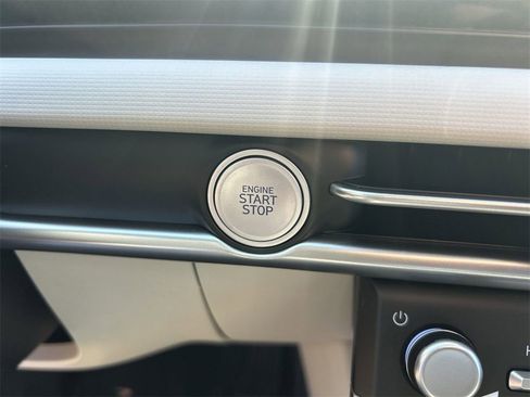 New 2026 Hyundai Tucson SE image 28