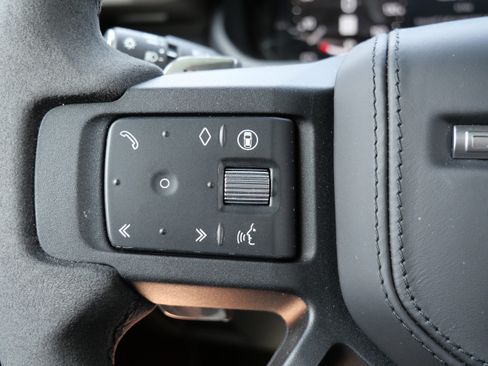 Used 2024 Land Rover Defender 130 V8 AWD/4WD image 26